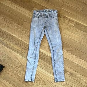 size 4 grey wash jeggings